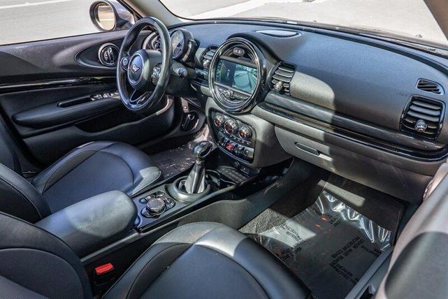 Photo of 2019 Midnight Black Metallic MINI Clubman