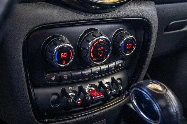 Photo of 2019 Midnight Black Metallic MINI Clubman