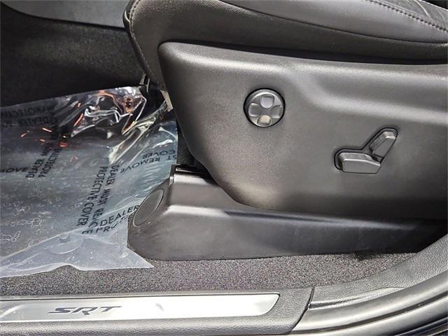 Photo of 2024 DB Black Crystal Clearcoat Dodge Durango