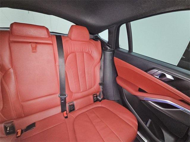 Photo of 2020 Carbon Black Metallic BMW X6
