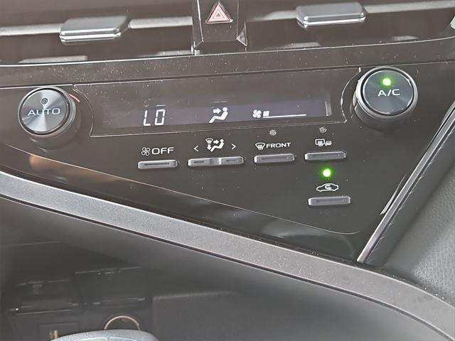 Photo of 2022 Cavalry Blue/Midnight Black Metallic Toyota Camry