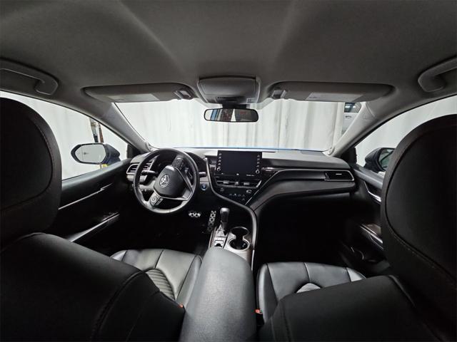 Photo of 2022 Cavalry Blue/Midnight Black Metallic Toyota Camry