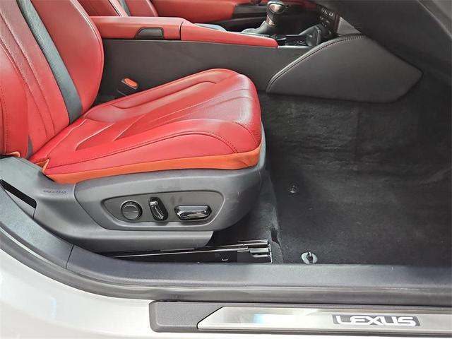 Photo of 2021 Ultra White Lexus ES 350