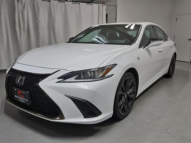 Photo of 2021 Ultra White Lexus ES 350