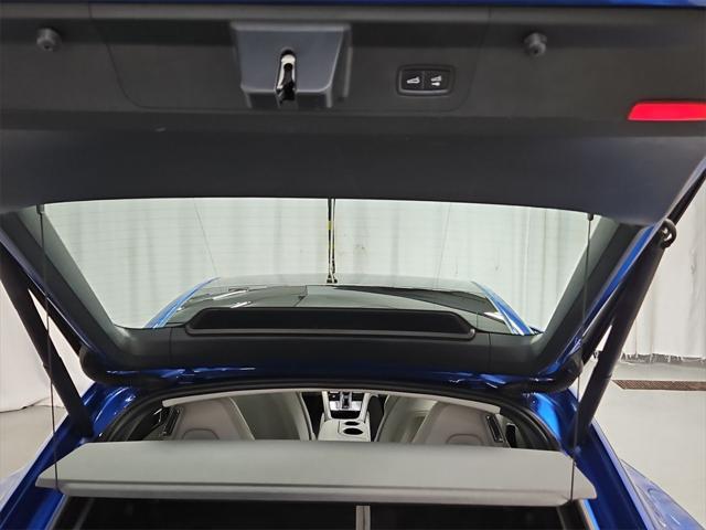 Photo of 2018 Blue Porsche Panamera