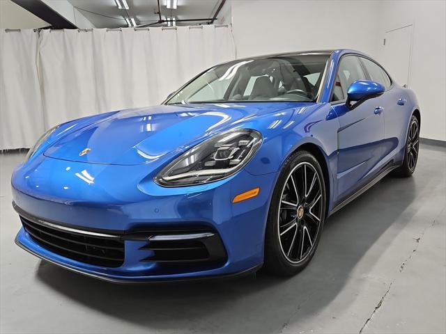 Photo of 2018 Blue Porsche Panamera