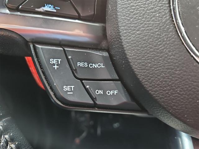 Photo of 2020 Silver Metallic Ford Mustang