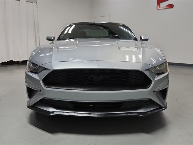 Photo of 2020 Silver Metallic Ford Mustang
