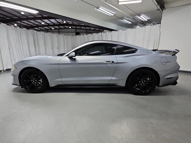 Photo of 2020 Silver Metallic Ford Mustang