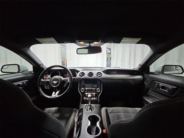 Photo of 2020 Silver Metallic Ford Mustang