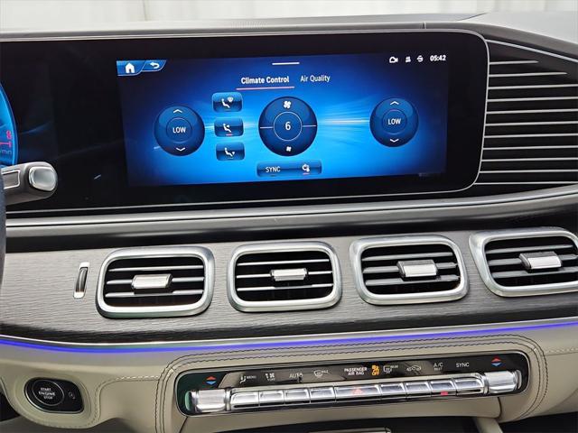 Photo of 2024 MANUFAKTUR Cardinal Red Metallic Mercedes-Benz AMG GLE 53