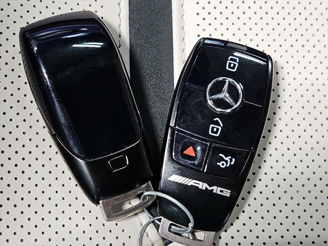 Photo of 2024 MANUFAKTUR Cardinal Red Metallic Mercedes-Benz AMG GLE 53