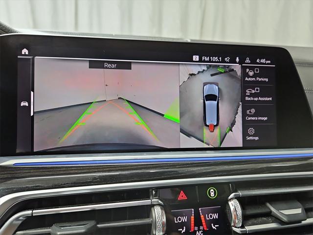 Photo of 2019 Arctic Gray Metallic BMW X7