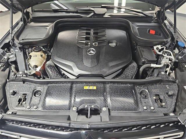 Photo of 2021 Selenite Grey Metallic Mercedes-Benz GLS 580