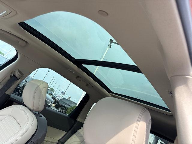 Photo of 2025 Red Carpet Metallic Tinted Clearcoat Lincoln Nautilus