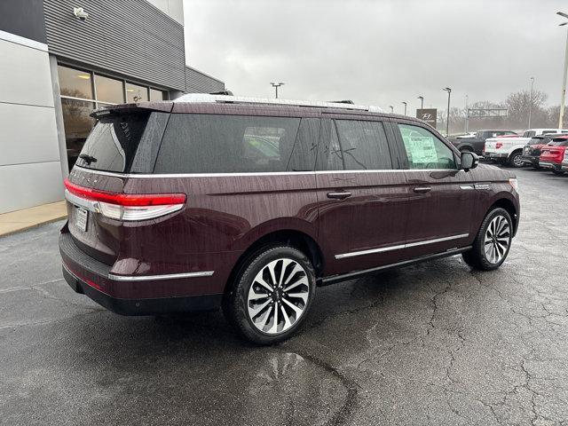 Photo of 2024 Diamond Red Metallic Tinted Clearcoat Lincoln Navigator