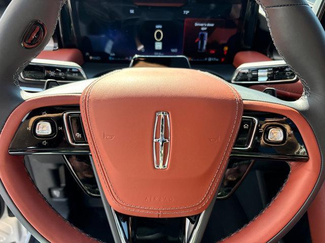 Photo of 2025 Pristine White Metallic Tri-Coat Lincoln Aviator