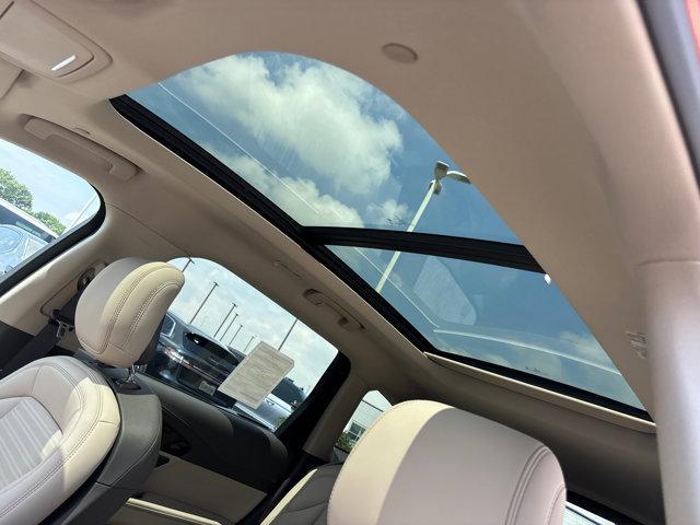 Photo of 2025 Red Carpet Metallic Tinted Clearcoat Lincoln Nautilus