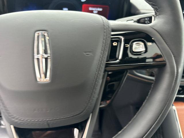 Photo of 2025 Asher Gray Metallic Clearcoat Lincoln Aviator