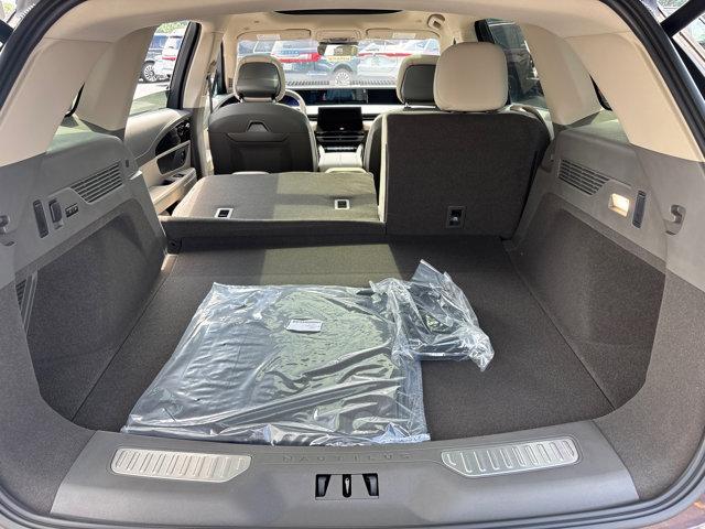 Photo of 2025 Diamond Red Metallic Tinted Clearcoat Lincoln Nautilus
