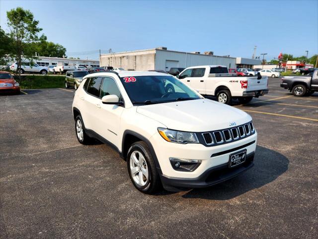 Photo of 2020 White Clearcoat Jeep Compass