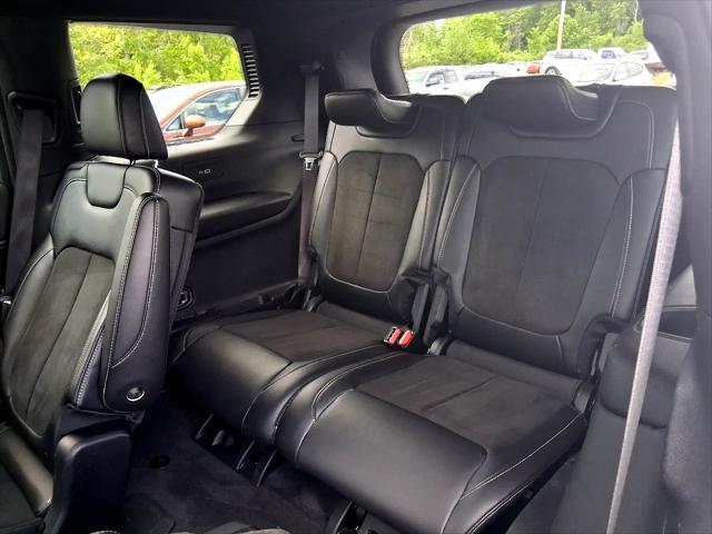 Photo of 2021 Bright White Clearcoat Jeep Grand Cherokee L