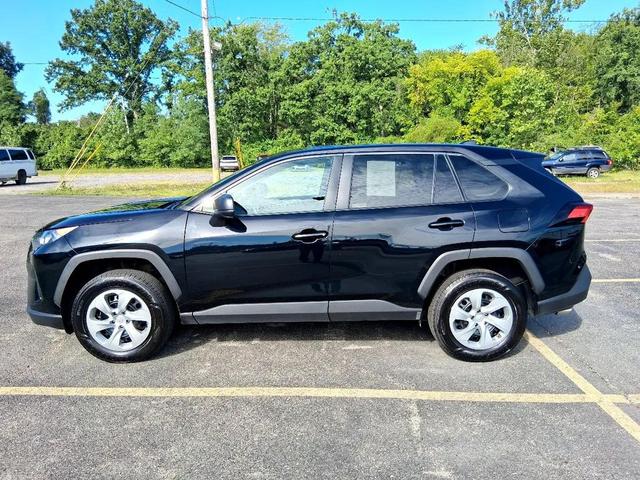 Photo of 2022 Midnight Black Metallic Toyota RAV4
