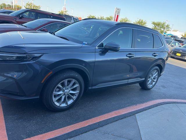Photo of 2023 Silver Honda CR-V