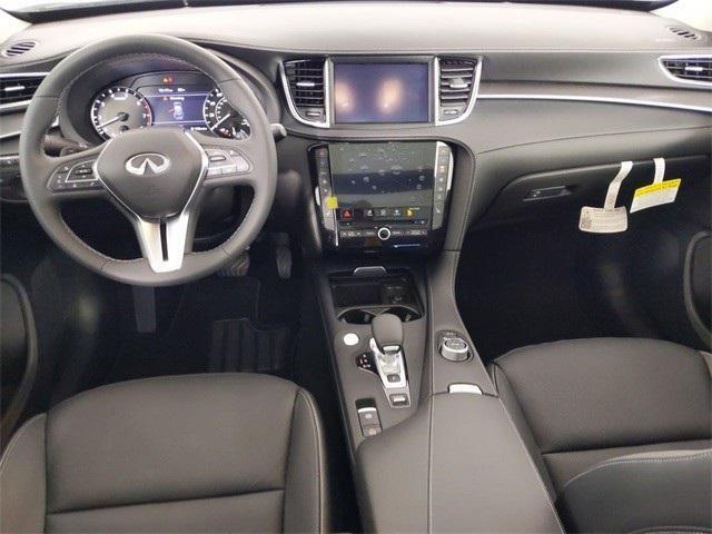 Photo of 2022 Majestic White INFINITI QX50