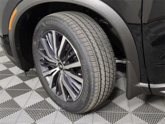 Photo of 2025 Mineral Black INFINITI QX60