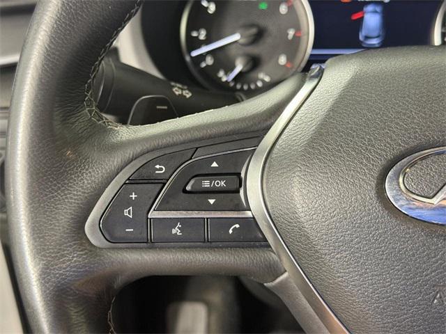 Photo of 2020 White INFINITI QX50