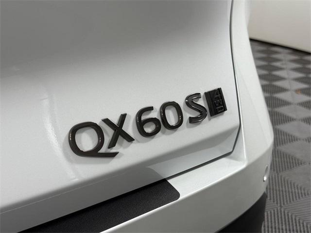 Photo of 2026 Gray INFINITI QX60