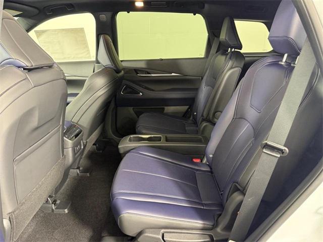 Photo of 2026 Gray INFINITI QX60