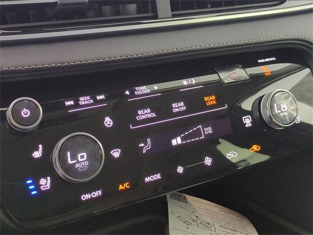Photo of 2025 Mineral Black INFINITI QX60