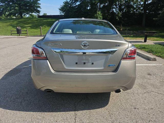 Photo of 2014 TAN Nissan Altima