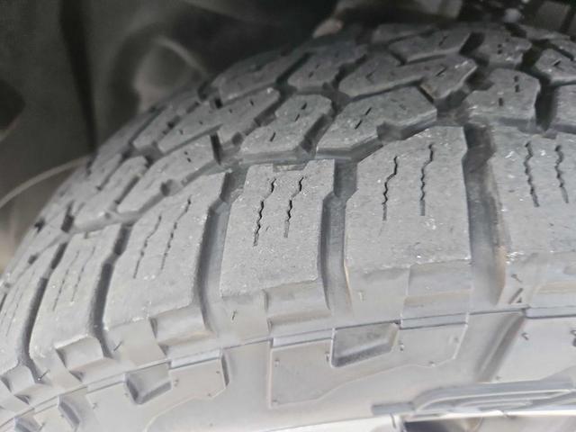 Photo of 2018 GRAY Jeep Compass