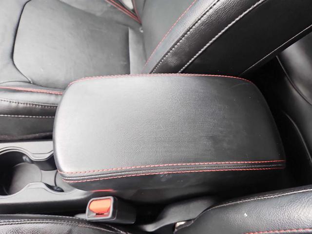 Photo of 2018 GRAY Jeep Compass