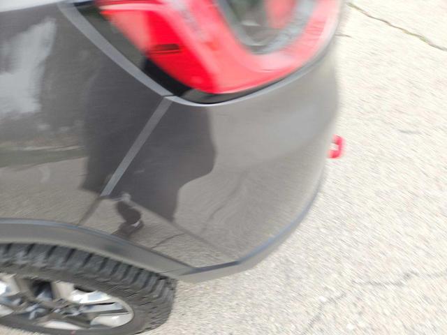 Photo of 2018 GRAY Jeep Compass