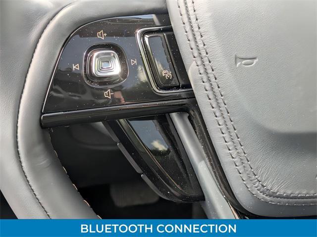 Photo of 2025 Infinite Black Metallic Clearcoat Lincoln Aviator