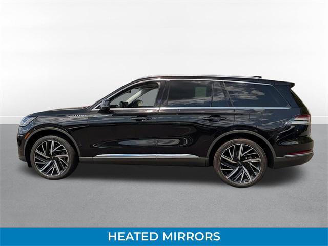 Photo of 2025 Infinite Black Metallic Clearcoat Lincoln Aviator