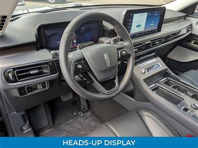 Photo of 2025 Infinite Black Metallic Clearcoat Lincoln Aviator