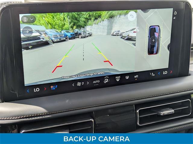 Photo of 2025 Infinite Black Metallic Clearcoat Lincoln Aviator