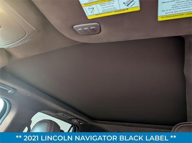 Photo of 2021 Pristine White Lincoln Navigator