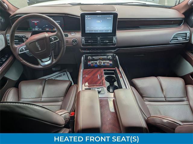 Photo of 2021 Pristine White Lincoln Navigator