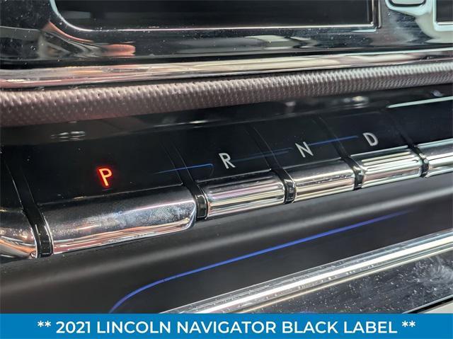 Photo of 2021 Pristine White Lincoln Navigator