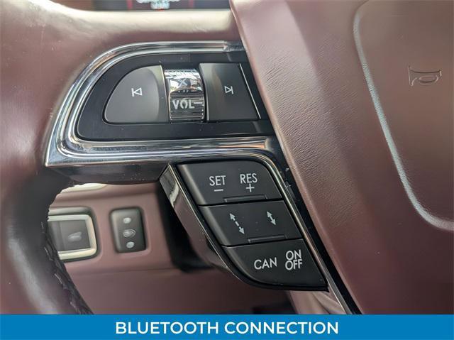 Photo of 2021 Pristine White Lincoln Navigator