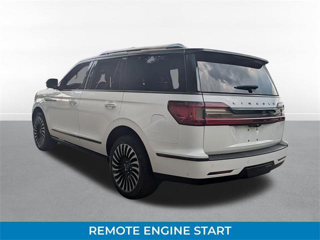 Photo of 2021 Pristine White Lincoln Navigator
