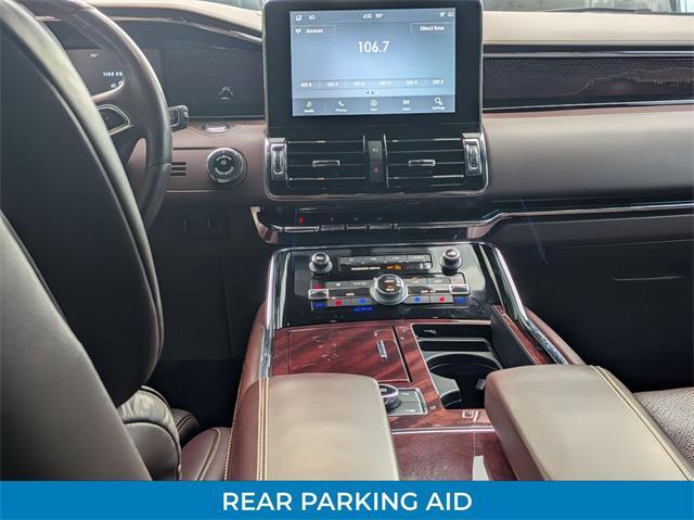 Photo of 2021 Pristine White Lincoln Navigator