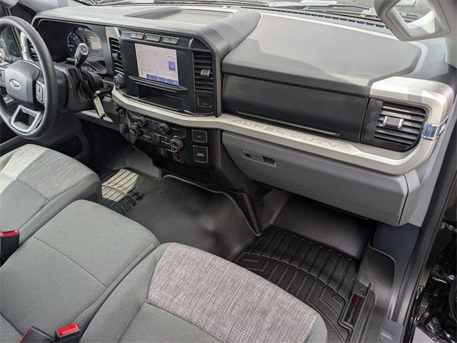 Photo of 2023 Agate Black Metallic Ford F-350