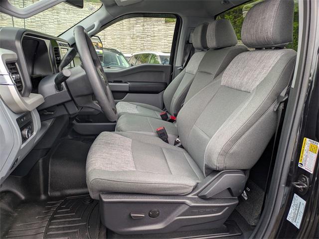 Photo of 2023 Agate Black Metallic Ford F-350